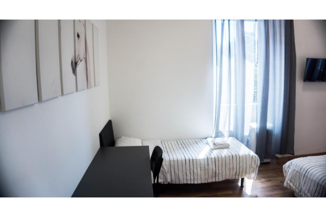 Cosmo Guesthouse Rzym Zewnętrze zdjęcie