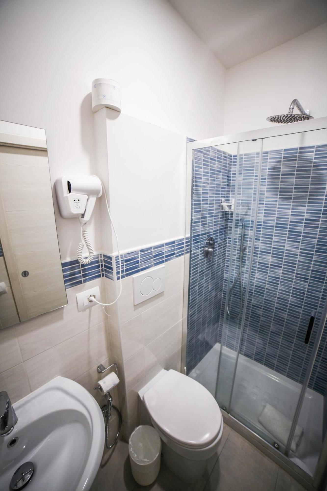 Cosmo Guesthouse Rzym Zewnętrze zdjęcie