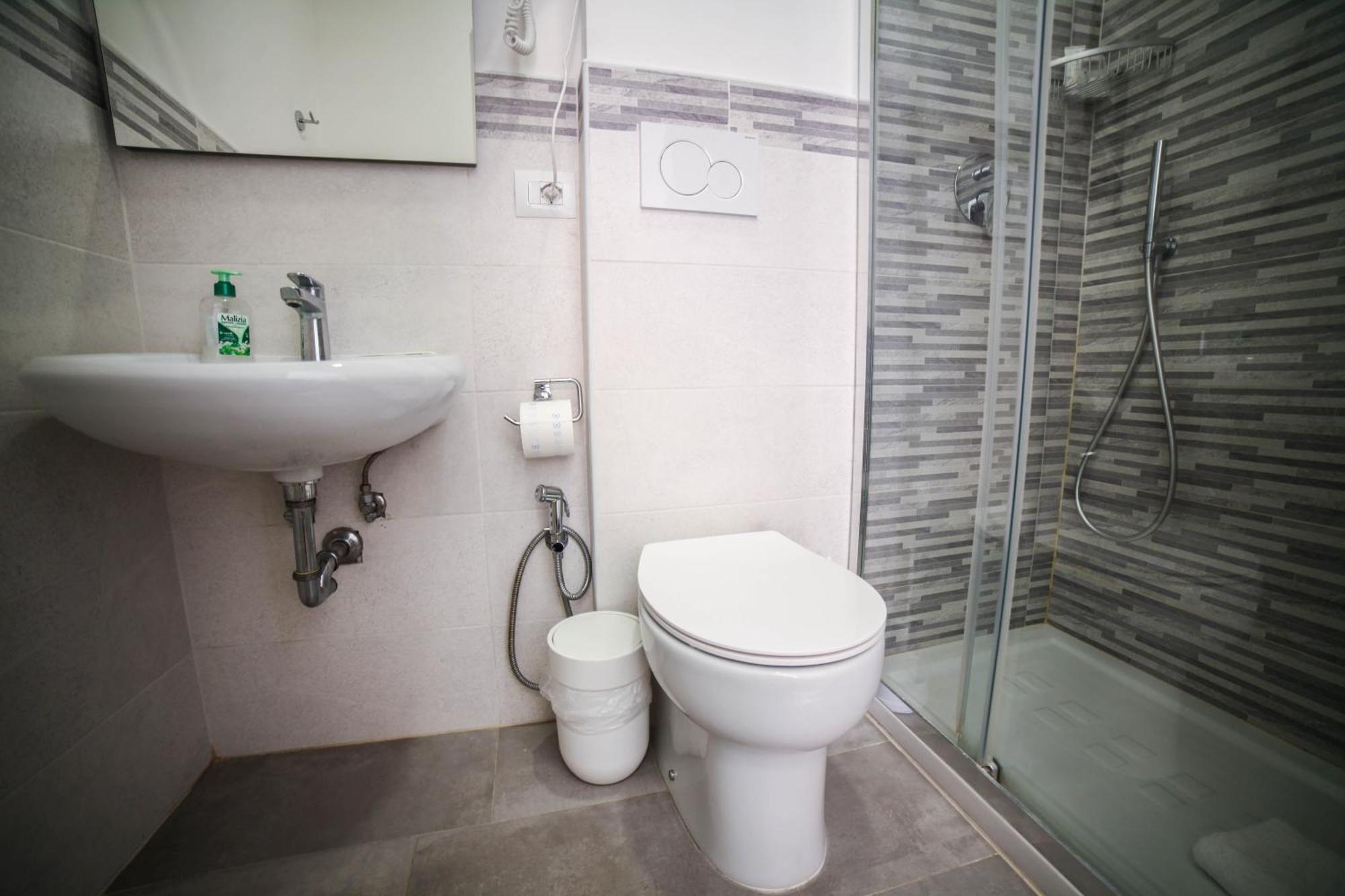 Cosmo Guesthouse Rzym Zewnętrze zdjęcie